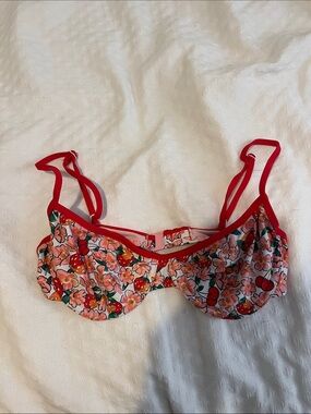 Blackbough Swim Top